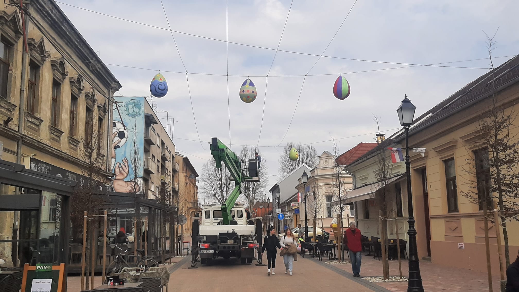 Krenulo uređenje centra grada za Uskrs