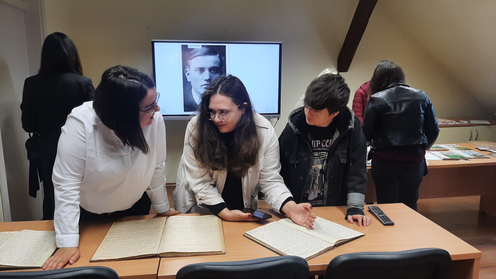 [FOTO] Studenti iz Zagreba i Dalmacije istražuju tradicijska jela na području BBŽ-a: ‘Meso se jelo samo u posebnim prilikama’