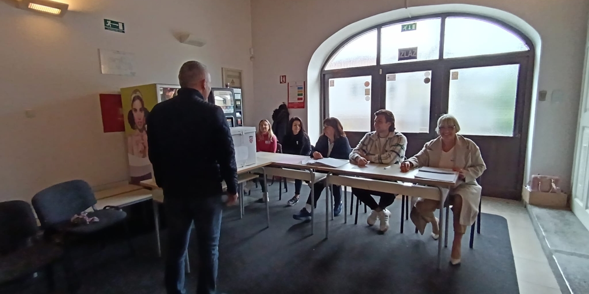 Kakav je interes za izbore? Ove godine manje birača, kandidata i promatrača!