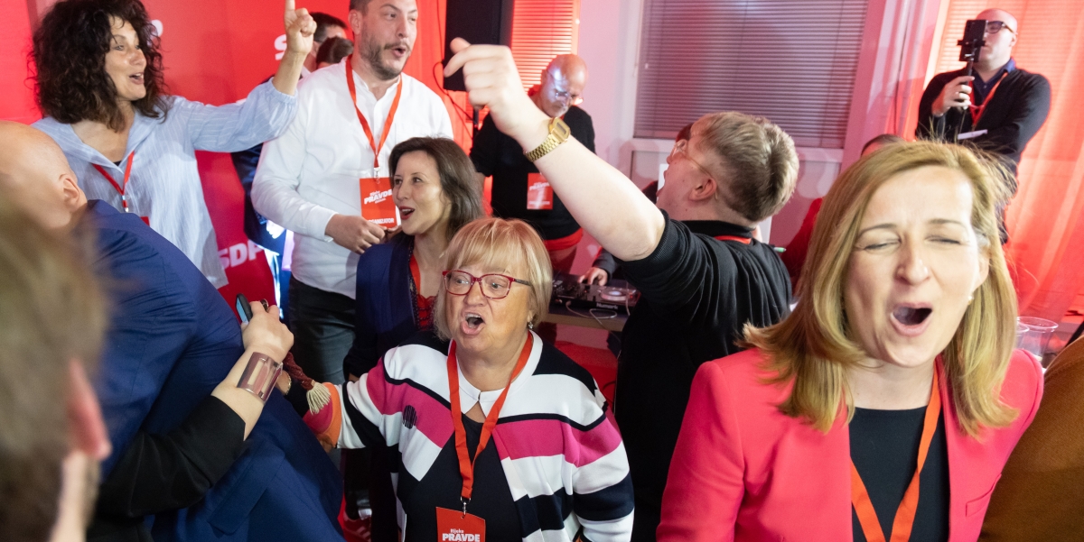 U želji da se dokopa vlasti, SDP je skliznuo zajedno s Milanovićem