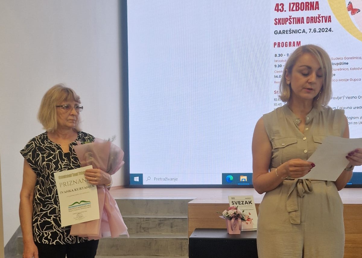 Čestitamo! Bjelovarčanka Ivanka Kurtanjek dobila posebnu nagradu za dugogodišnji rad u knjižnici