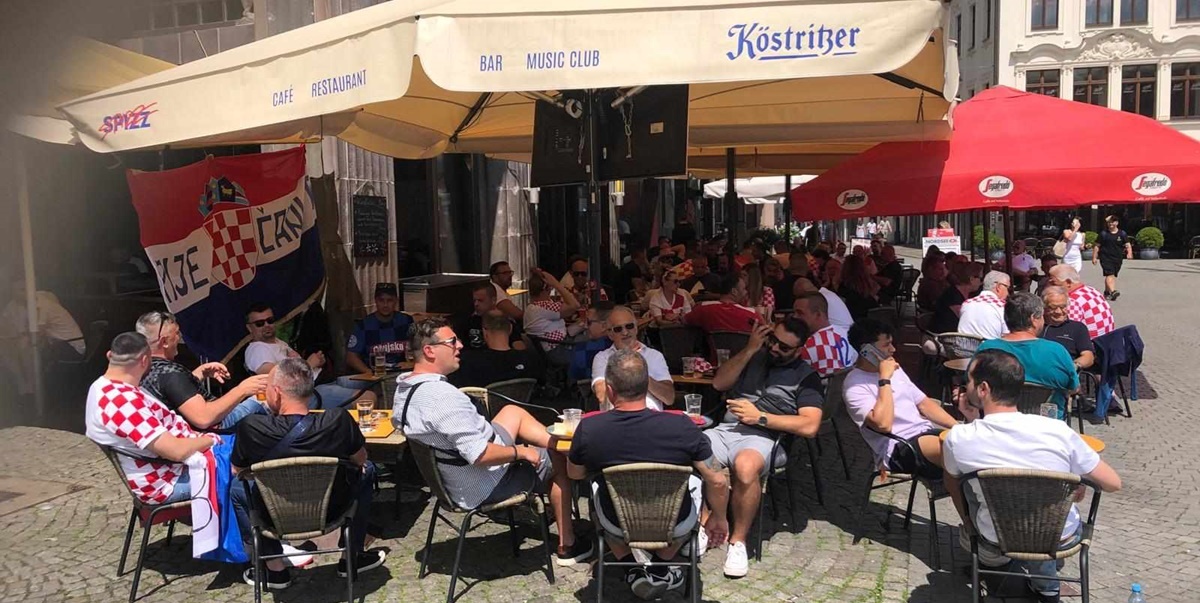 [FOTO/VIDEO] Atmosfera u Leipzigu se zgrijava, navijači željno iščekuju utakmicu s Italijom