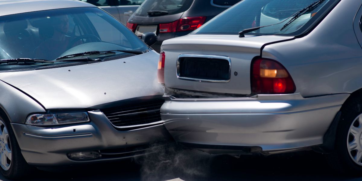Udarite li susjedni automobil, a ne obavijestite vlasnika, ovo je kazna koju ćete platiti