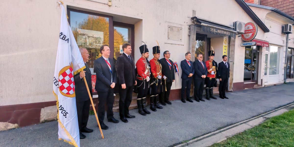 [FOTO] Obilježena jubilarna godišnjica postavljanja spomen-ploča Rusanu i Smodeku