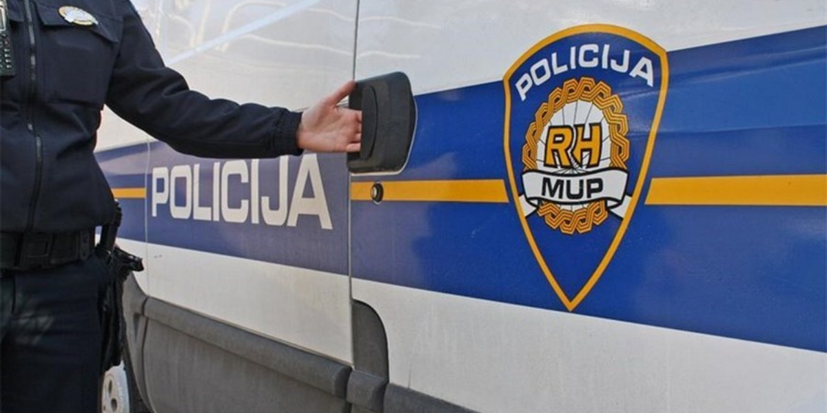 Muškarac osumnjičen za seksualne delikte nad djetetom počinio samoubojstvo pred policijom