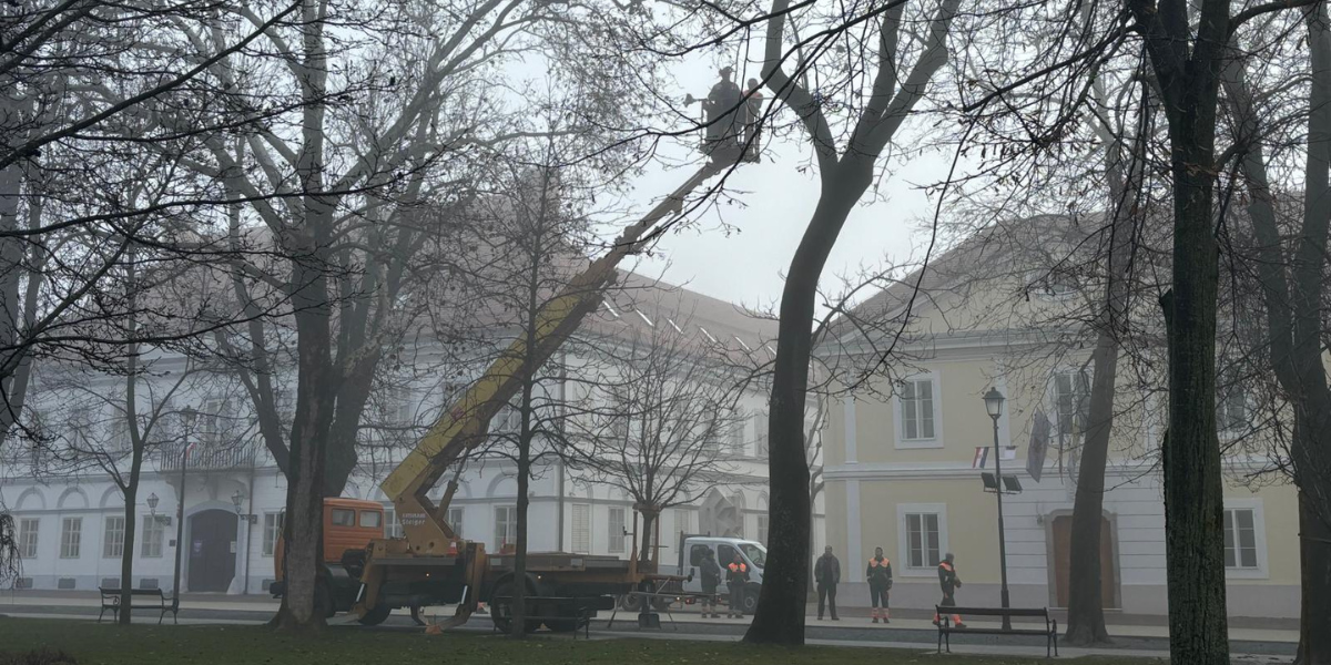 [VIDEO] Radno u samom centru grada: Djelatnici Komunalca i Rotora udružili snage