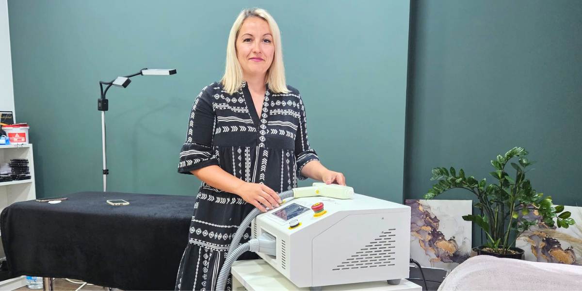 Dosta vam je loše iscrtanih obrva? Pronašli smo čarobni tretman koji ih briše kao od šale