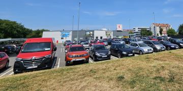 Krenuo shopping stampedo! Sutra ništa ne radi, danas je opsadno stanje!