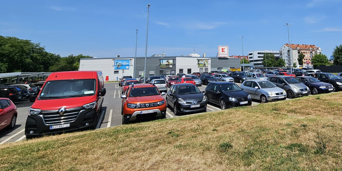 Krenuo shopping stampedo! Sutra ništa ne radi, danas je opsadno stanje!