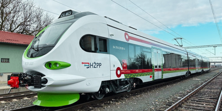 Revolucija na tračnicama: Od danas iz Bjelovara do Zagreba možete bez kapi goriva! I tako 6 puta dnevno…