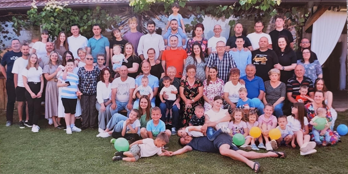 Kakvo obiteljsko stablo: Čak 70-ak Zvonara iz četiri generacije okupilo se na svojoj Zvonarijadi