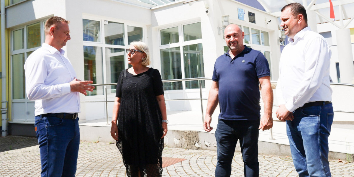Na korak bliže prema jednosmjenskoj nastavi, potpisan još jedan važan ugovor za našu županiju