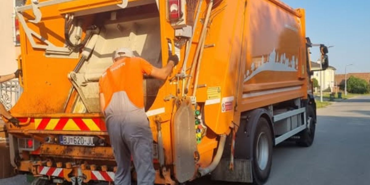 Danas nema odvoza otpada, evo kada trebate iznijeti svoje kante