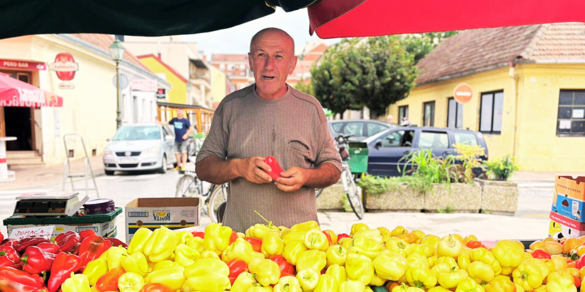 Ajvar ćemo plaćati kao suho zlato? Doznajemo zašto bi omiljena zimnica mogla drastično poskupjeti