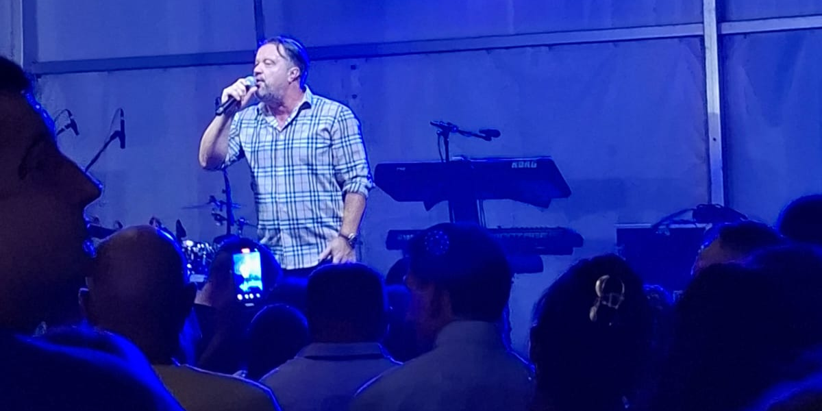 Video koji govori sve: Narodnjački hit iz 2002. raspametio publiku u Marijanskom svetištu na Veliku Gospu