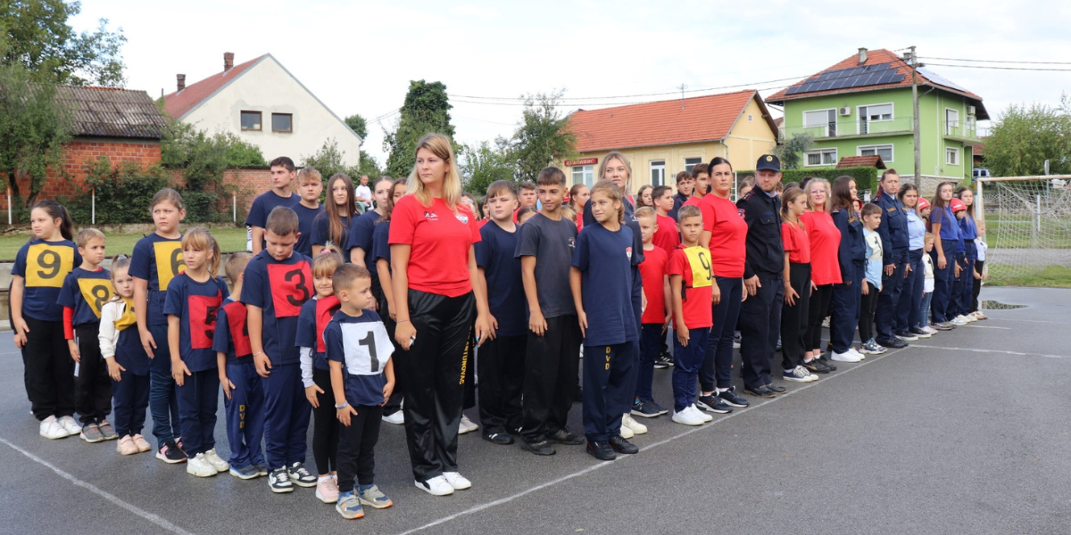 Natjecanje vatrogasnog pomlatka i mladeži u Poljani okupilo devet ekipa s područja Pakraca i Lipika