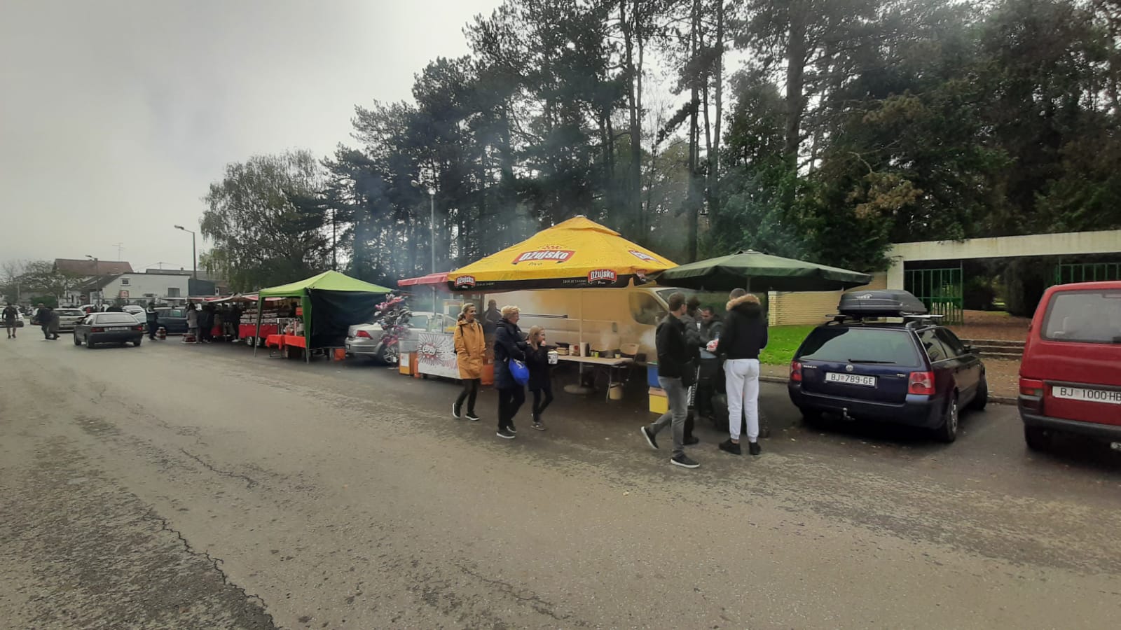 Na Svi svete ne rade svi, ali ovi prodavači imaju zeleno svjetlo