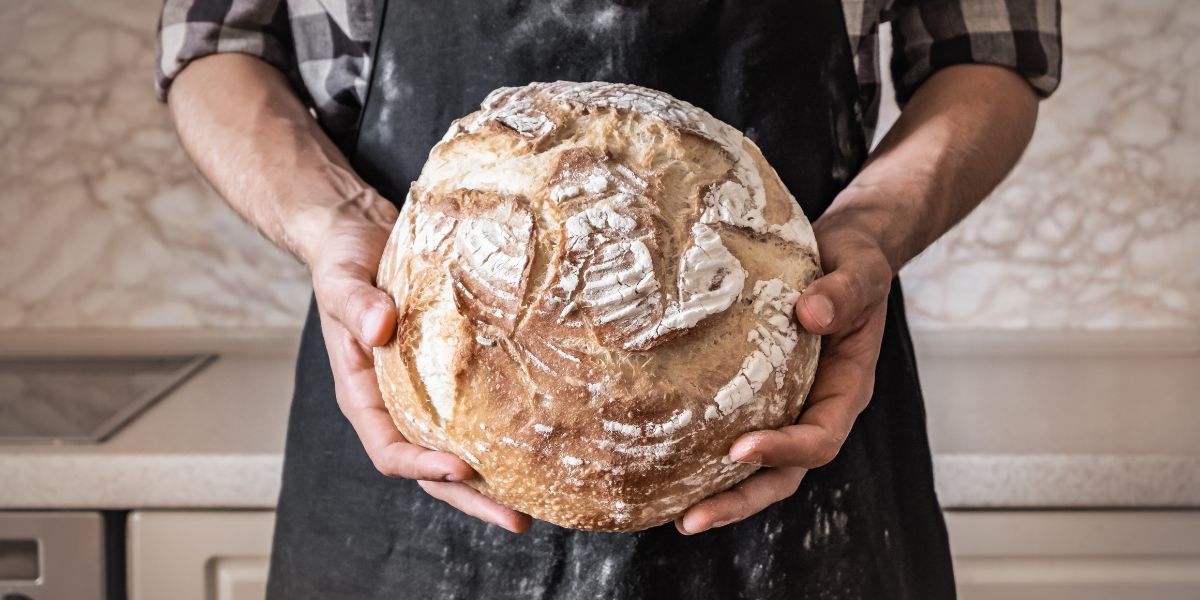 Imamo provjeren recept za mekani bakin kruh uz nekoliko trikova za hrskavost i dužu svježinu