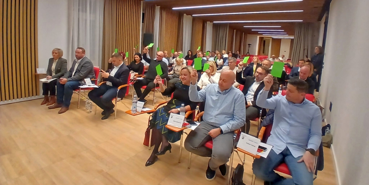 HDZ podržao proračun, Hrebak podržao HDZ-ov amandman