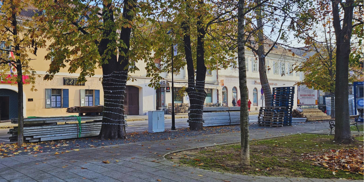 U centru počelo postavljanje klizališta, znamo kad se otvara, ali i kad se zatvara