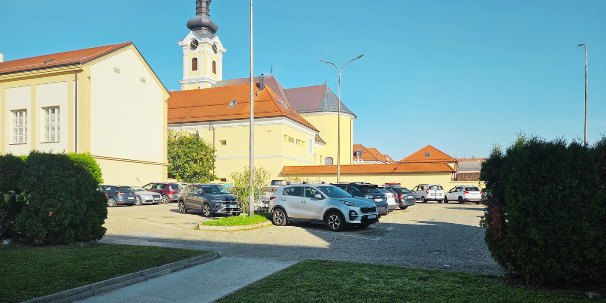 Ovo je najbolje čuvana tajna u strogom centru grada, na ovom parkiralištu gotovo uvijek ima slobodnog mjesta