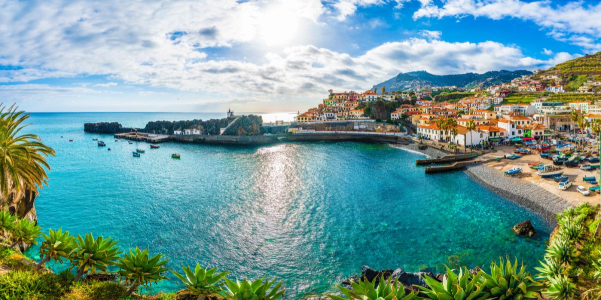 Punjenje baterija pod suncem: Donosimo pet top destinacija za ljubitelje plaža i topline