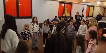 Mališani u Novoj Rači njeguju tradiciju kroz svirku, pjesmu i ples