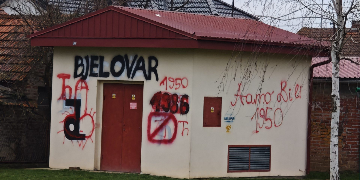 Pogledajte kako su završili sporni grafiti s dječjeg igrališta