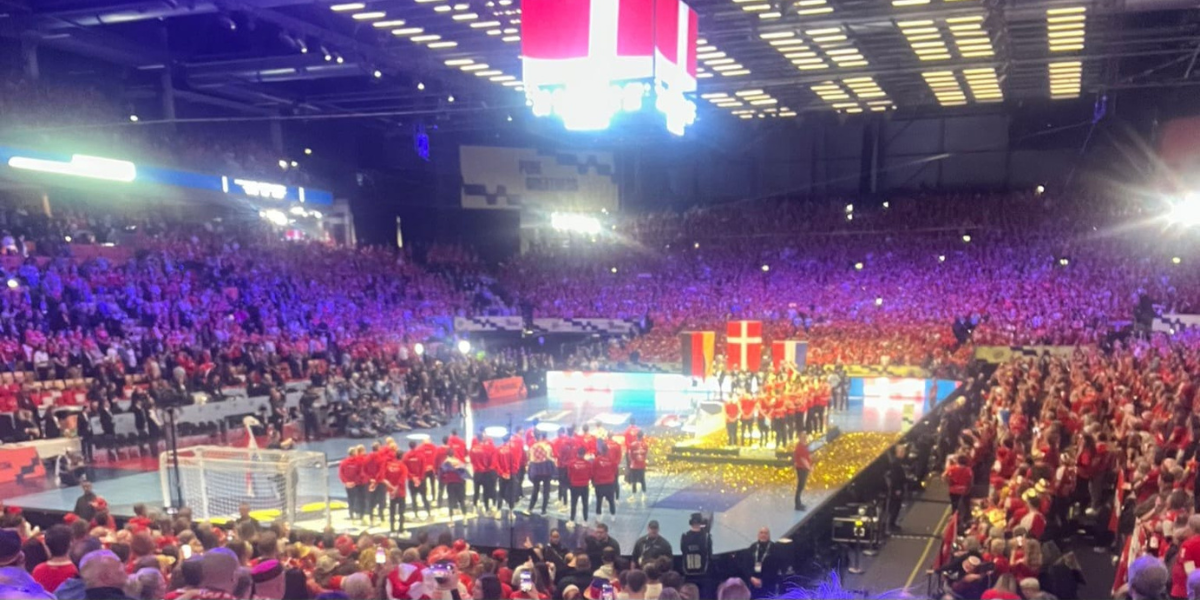 Ideologija ispred sporta? Zagrebački gradonačelnik okrenuo leđa brončanim rukometašima, pršte reakcije