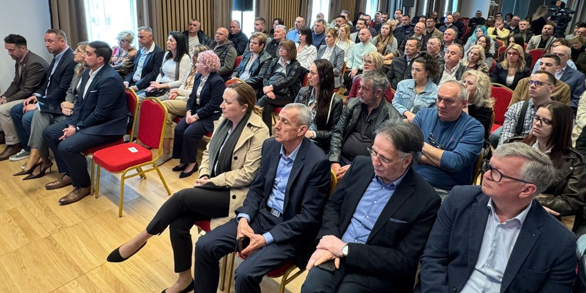 Obrtnici i poduzetnici ispunili dvoranu: Najveći naglasak stavljen na poticaje i programe za rast