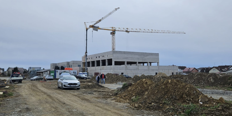 Hoće li vaše dijete morati promijeniti školu zbog jednosmjenske nastave? Imamo odgovor iz prve ruke