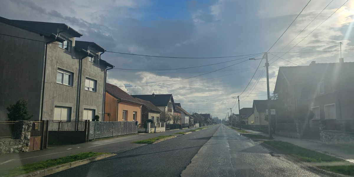 Korak bliže završetku: U ovoj ulici postavljen je prvi sloj asfalta