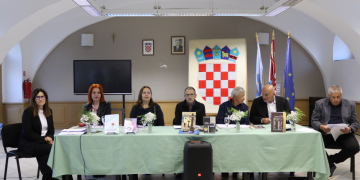 [FOTO]  Sjećanje na hrabrost kroz stihove i pjesmu