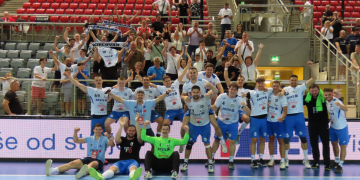 [FOTO] Fenomenalan dan za bjelovarski sport: Nakon nogometaša Mladosti iz Ždralova promociju osigurao i RK Bjelovar