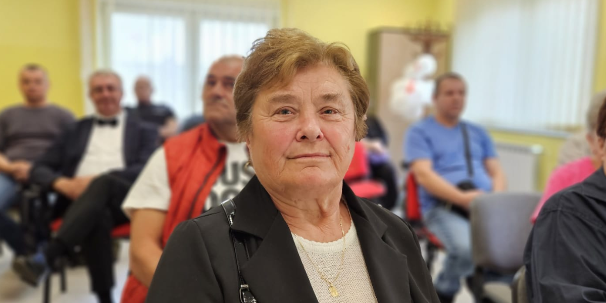 Ova žena je heroina humanosti: Rijetko tko će može pohvaliti njezinom brojkom darovanih doza krvi!