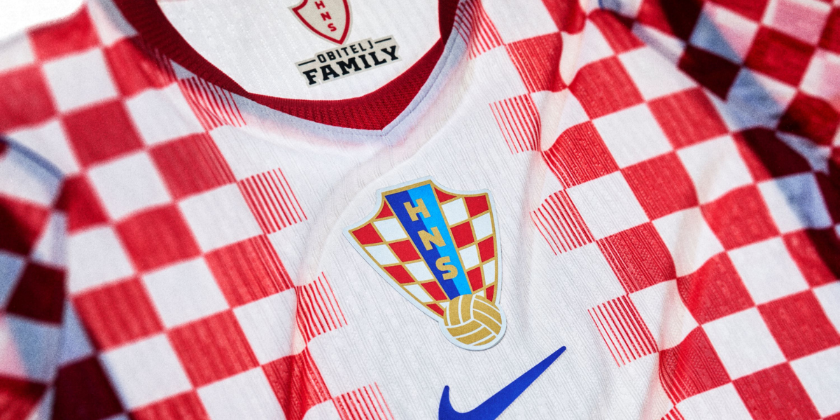 Jedni ga obožavaju, drugi nazivaju promašajem: Evo gdje je nastao prijepor oko hrvatskog dresa!
