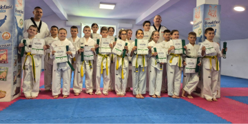 Disciplina, upornost, mukotrpan rad: 45 neustrašivih boraca TKD-a „Fox“ Bjelovar do novih pojaseva