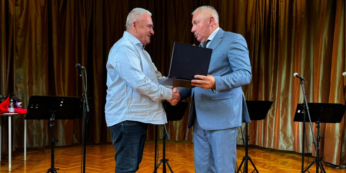 Dodijeljeno je samo jedno posebno priznanje. Dobio ga je čovjek koji je mjesto povezao s kulturnim vrhom Hrvatske.