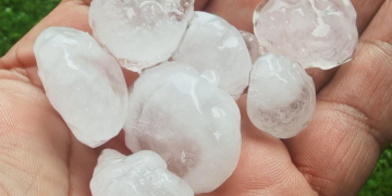 Stiže grmljavinsko nevrijeme, ove dijelove zemlje već je pogodila tuča