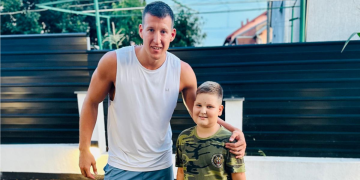 Ovo je priča o Gabrielu Paniću – dječaku koji je krenuo stopama svog uzora, kralja bjelovarske košarke