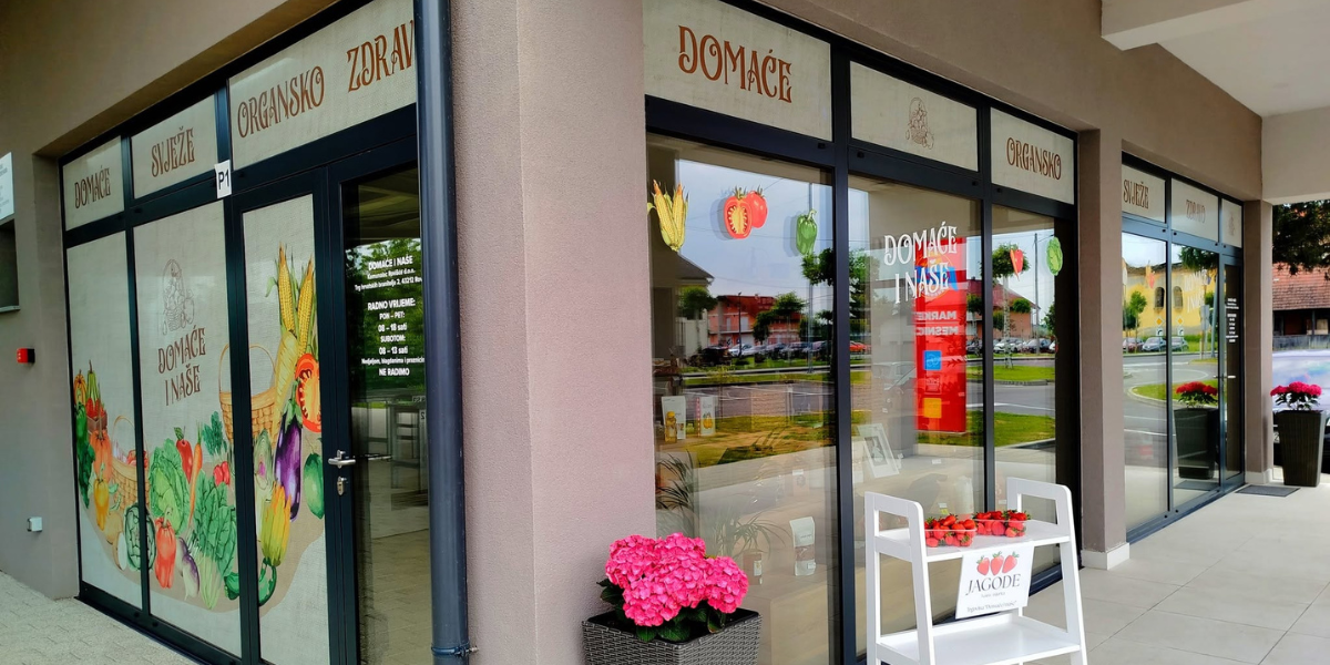 U ovoj trgovini možete kupiti sve od jagode, preko sira do likera