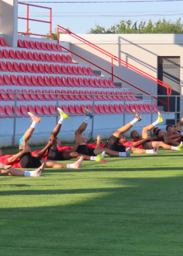 [FOTO] Mladost iz Ždralova također krenula s pripremama za novu sezonu: ‘Idemo u borbu hrabro, odgovorno, s gardom!’