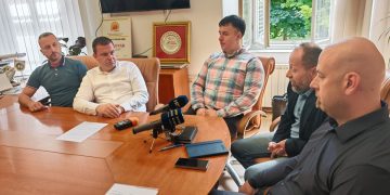 [FOTO] Poznato kada bageri ulaze na bjelovarski stadion: Hrebak otkrio zašto se čekalo
