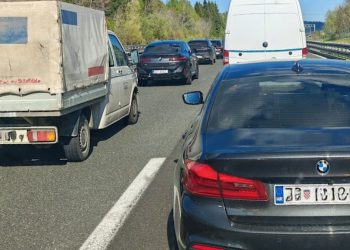 Prije nego sjednete u auto i krenete na more, napravite jednu stvar koja vam može uštedjeti sate