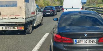 Prije nego sjednete u auto i krenete na more, napravite jednu stvar koja vam može uštedjeti sate