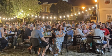 „Daruvarski susreti“ odnijeli pobjedu na Ljetnom pub kvizu u Pakracu