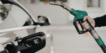 Gorivo ponovno poskupljuje: Evo koliko ćemo od sutra plaćati litru benzina i dizela