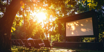 Ponesite dekice i grickalice: Gradski park pretvara se u kino na otvorenom