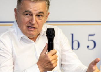 Prof. dr. Milomir Ninković: “Liječnicima treba omogućiti privatnu praksu unutar bolnica”