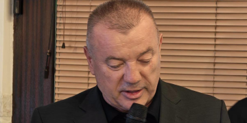 General Filipović pijan imao prometnu nesreću, podnio je ostavku u stranci!